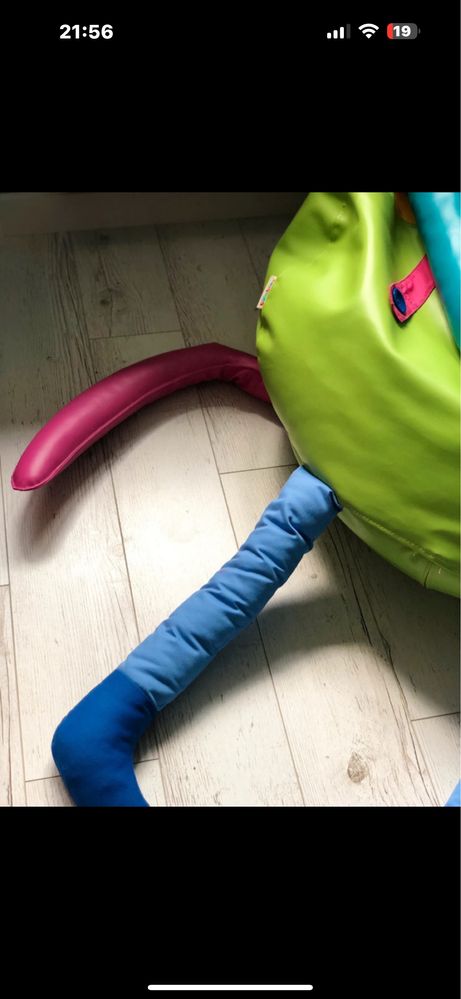 Sensoryczna pufa Piesek, siedzisko dla dzieci Bambino