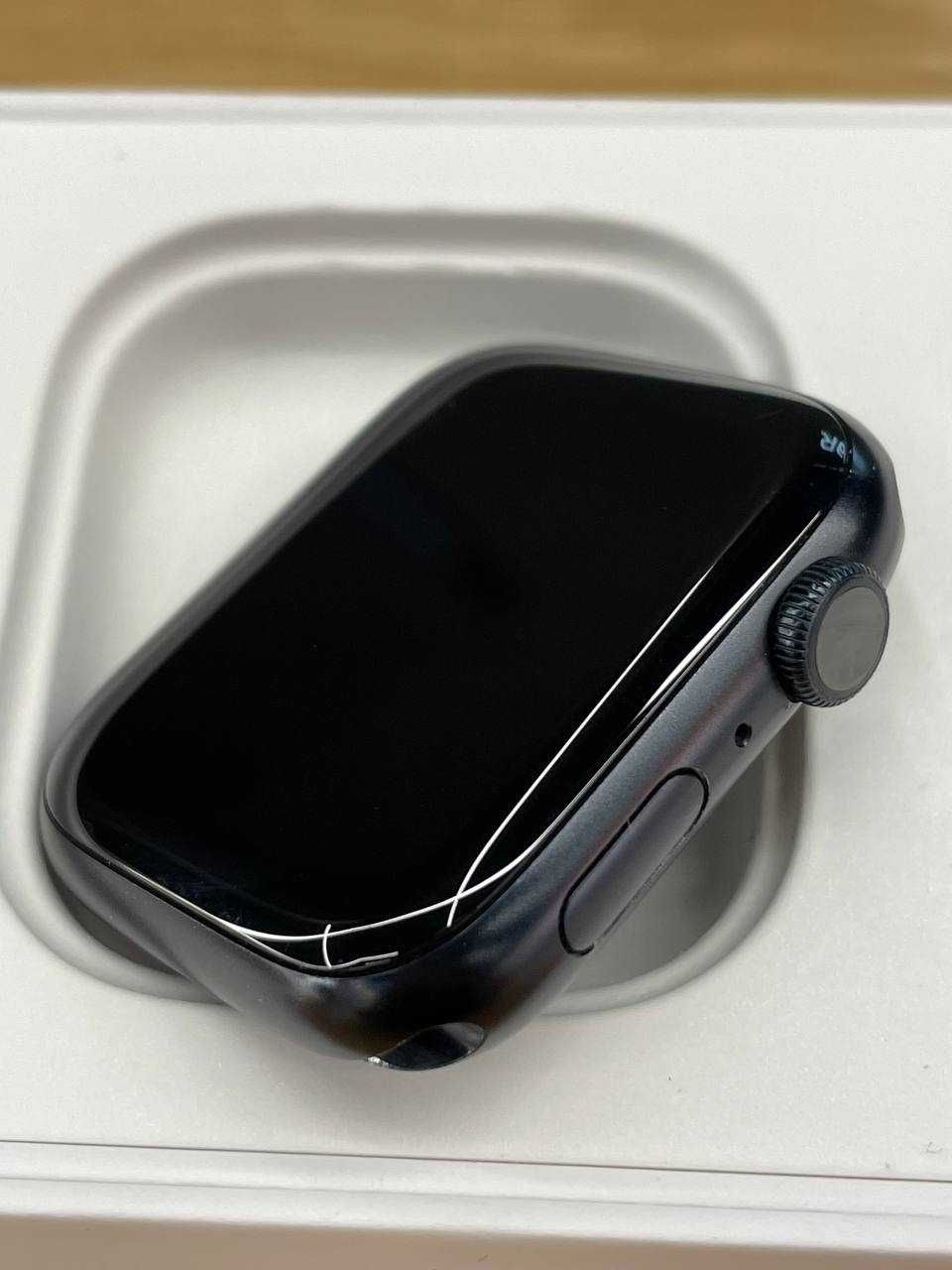 Apple Watch Series 8 45mm Midnight used