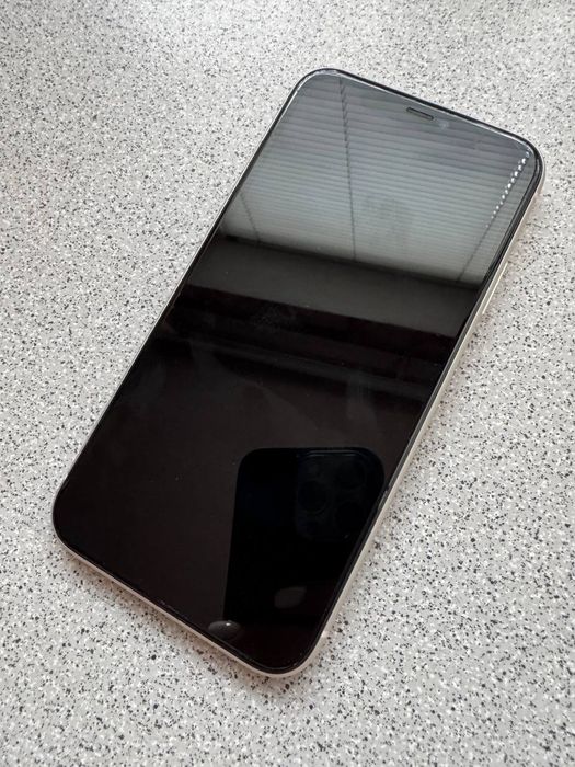 Продам Iphone 11