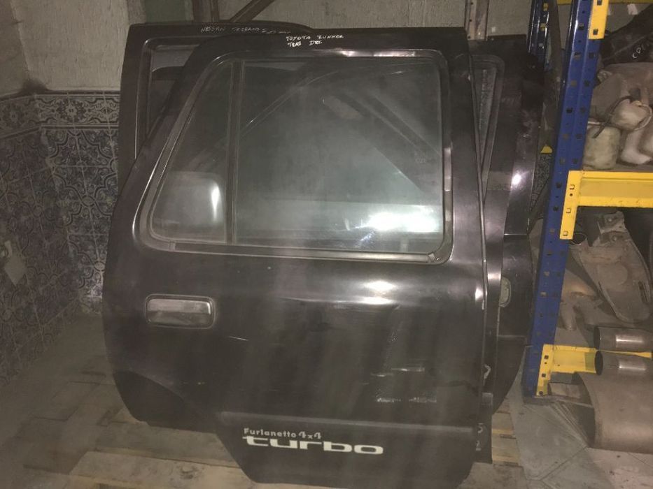 PORTAS TRASEIRAS TOYOTA RUNNER