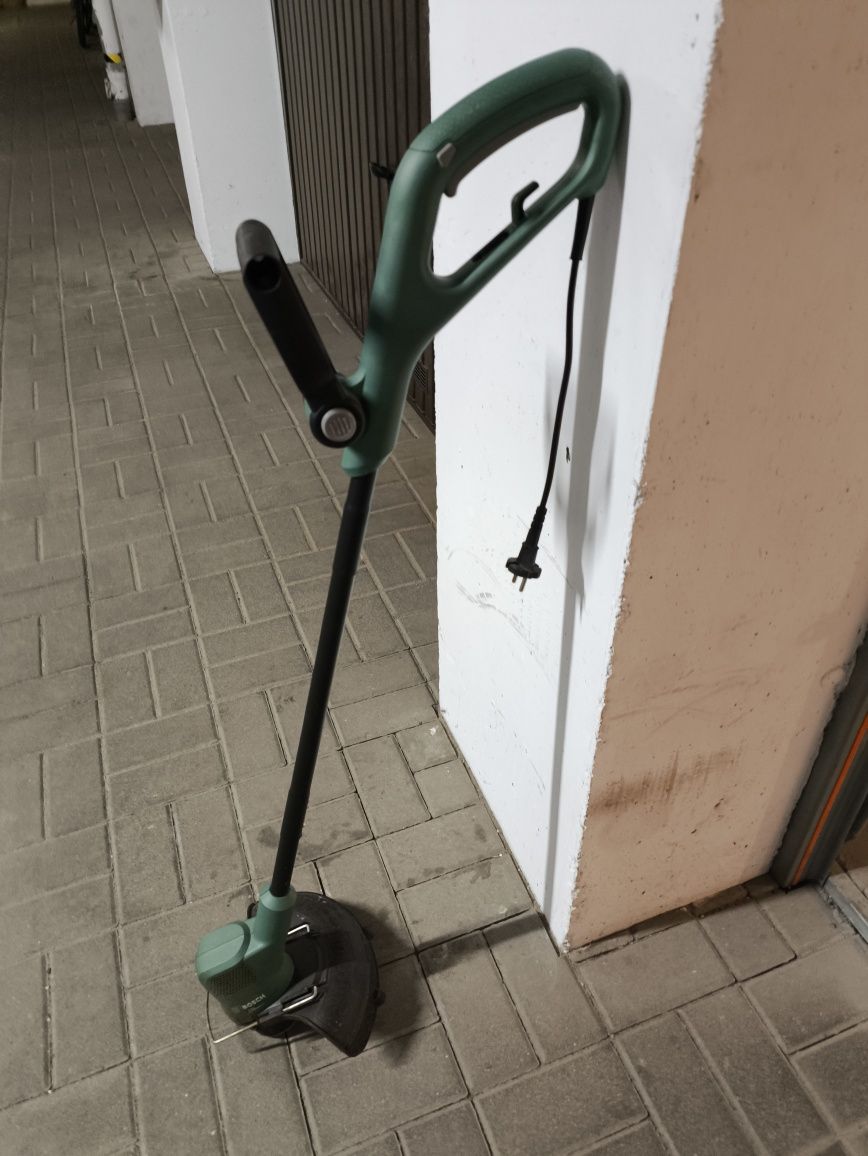 Sprzedam podkosiarkę bosch