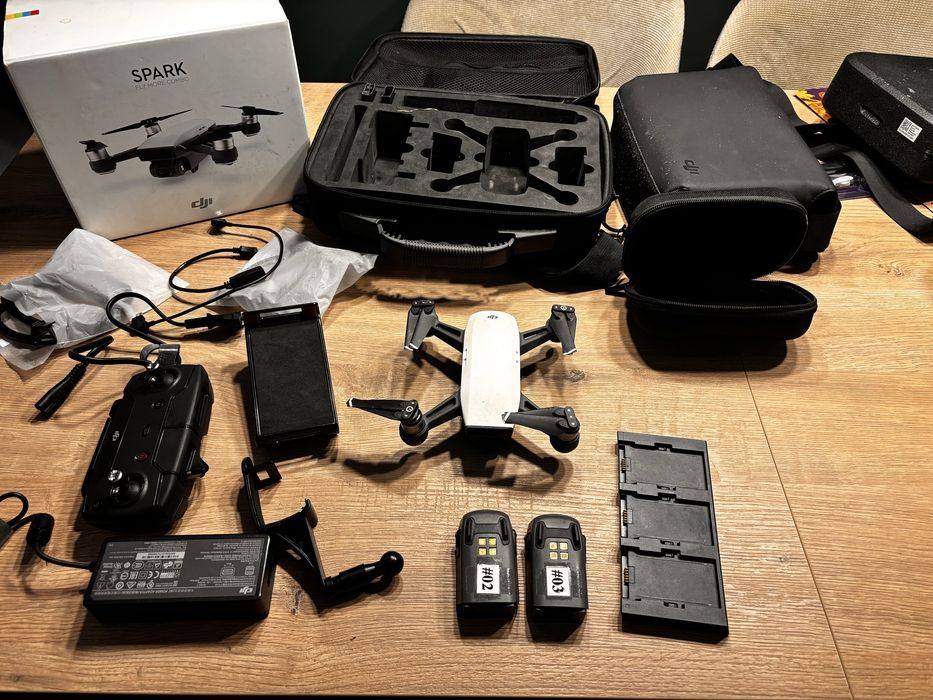 Dji spark fly more combo, zestaw, malo używany