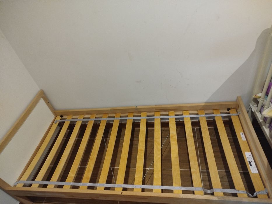 Cama solteiro como nova