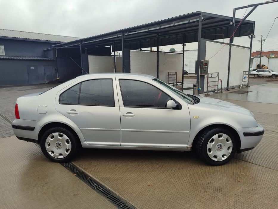 Bora 1.9TDI Мех КПП!!