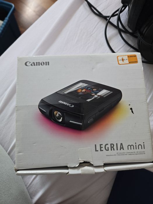 Câmara Canon LEGRIA NOVA