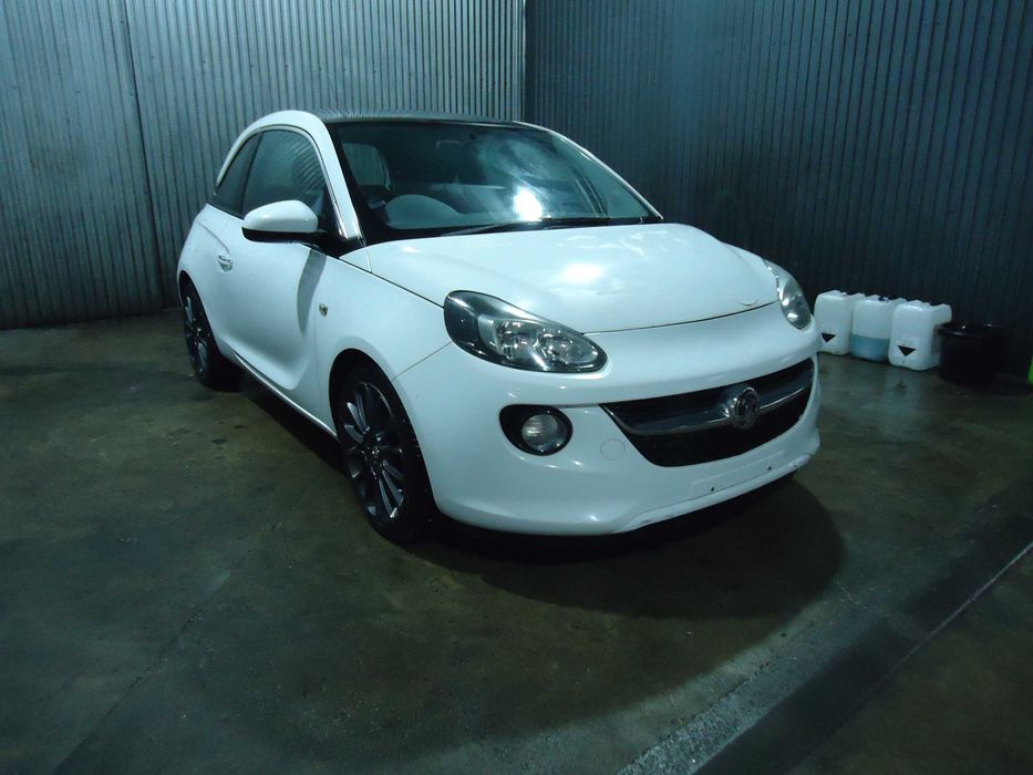 Opel Adam Glam 1.2I (A12XEL) de 2013 só ás peças