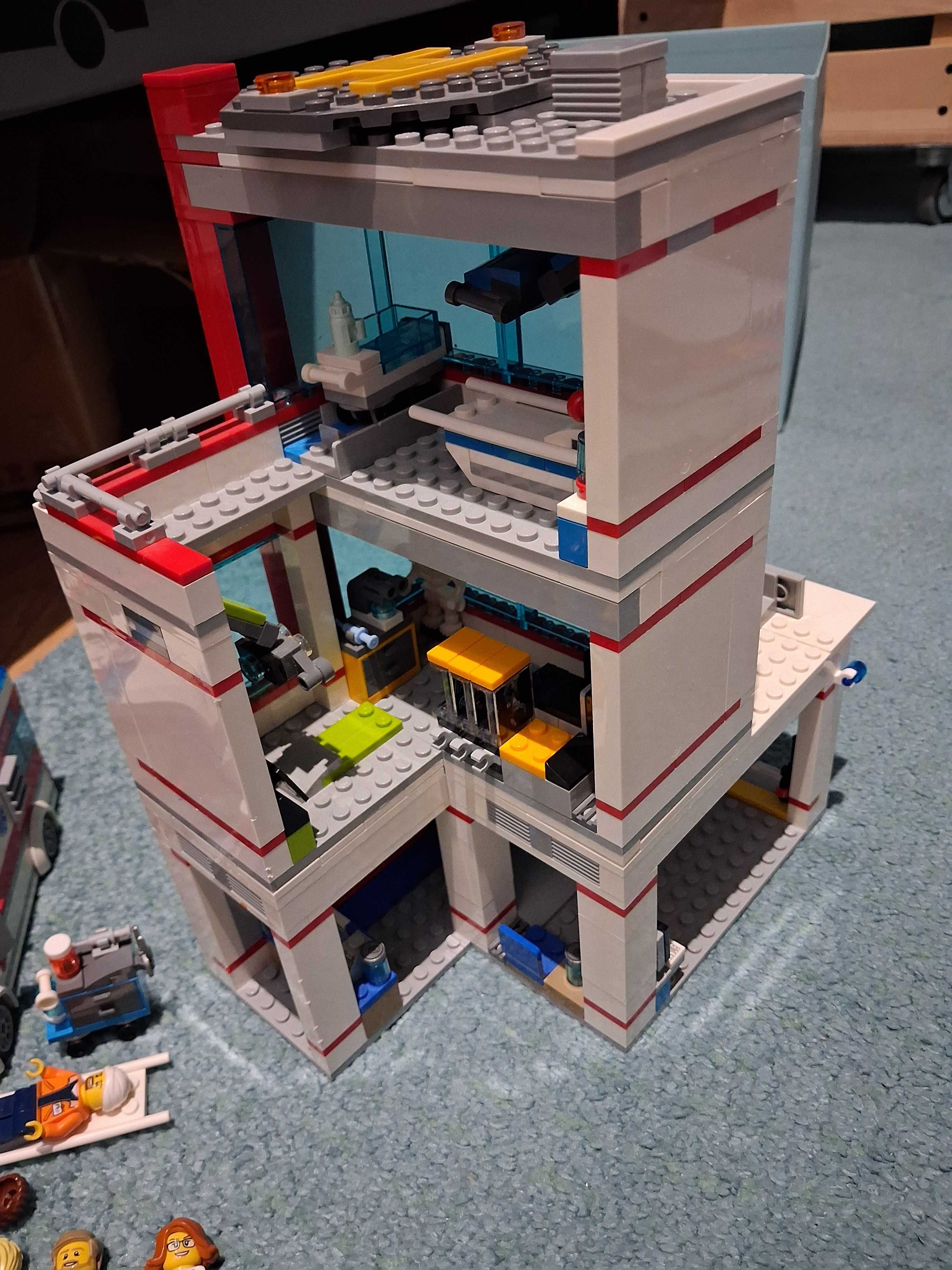 Zestaw Lego City szpital 60204