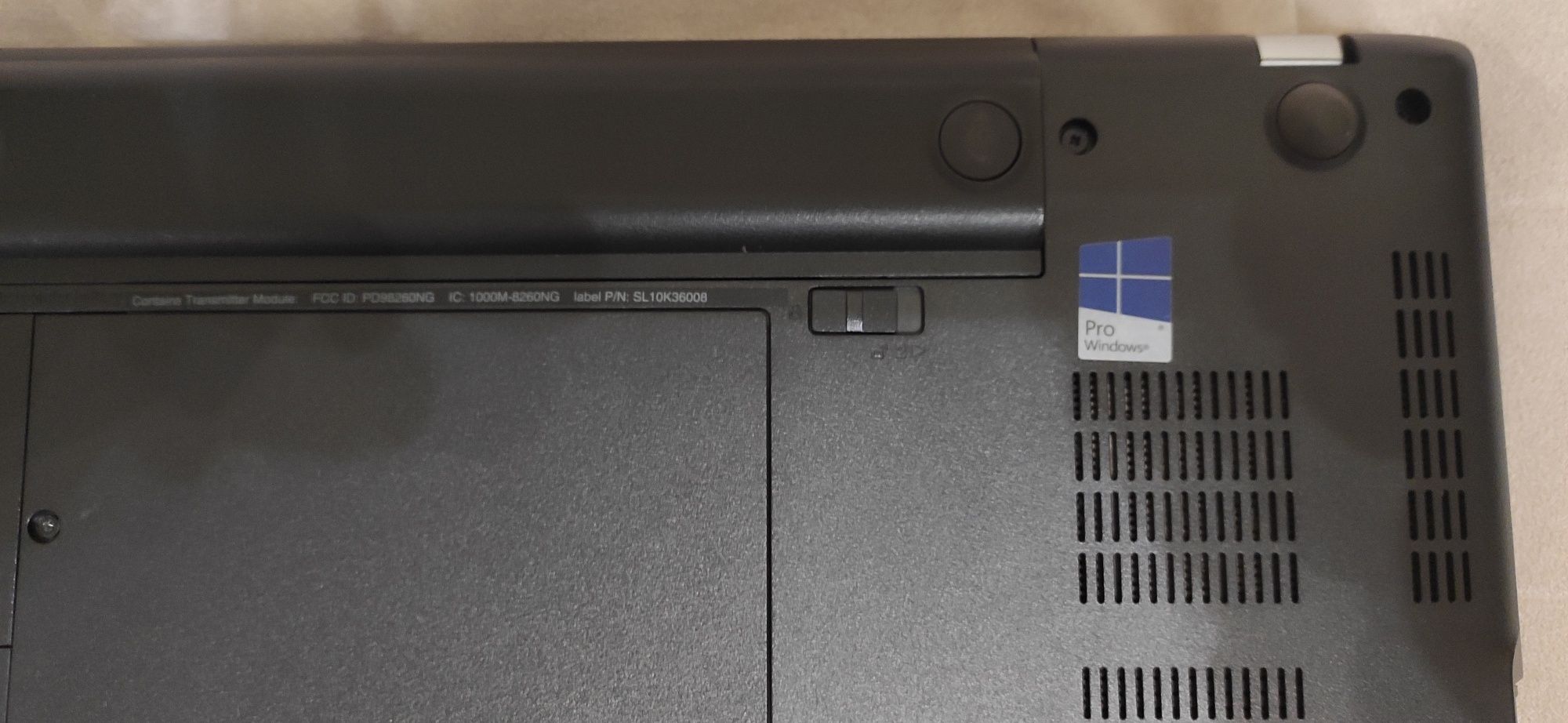 Ноутбук Lenovo Thinkpad E560, i7-6500U, 8GB, 250GB SSD, AMD Radeon R7