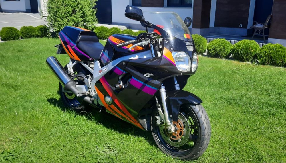 Yamaha fzr600r 1994