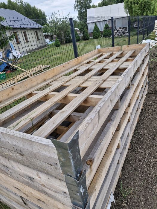 Paletoskrzynie używane 1m /3 można użyć na warzywo do ogrodka
