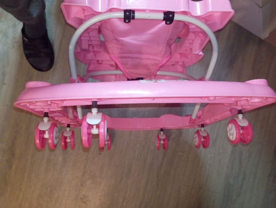 Hodzik pomocnik w nauce  chodzenia