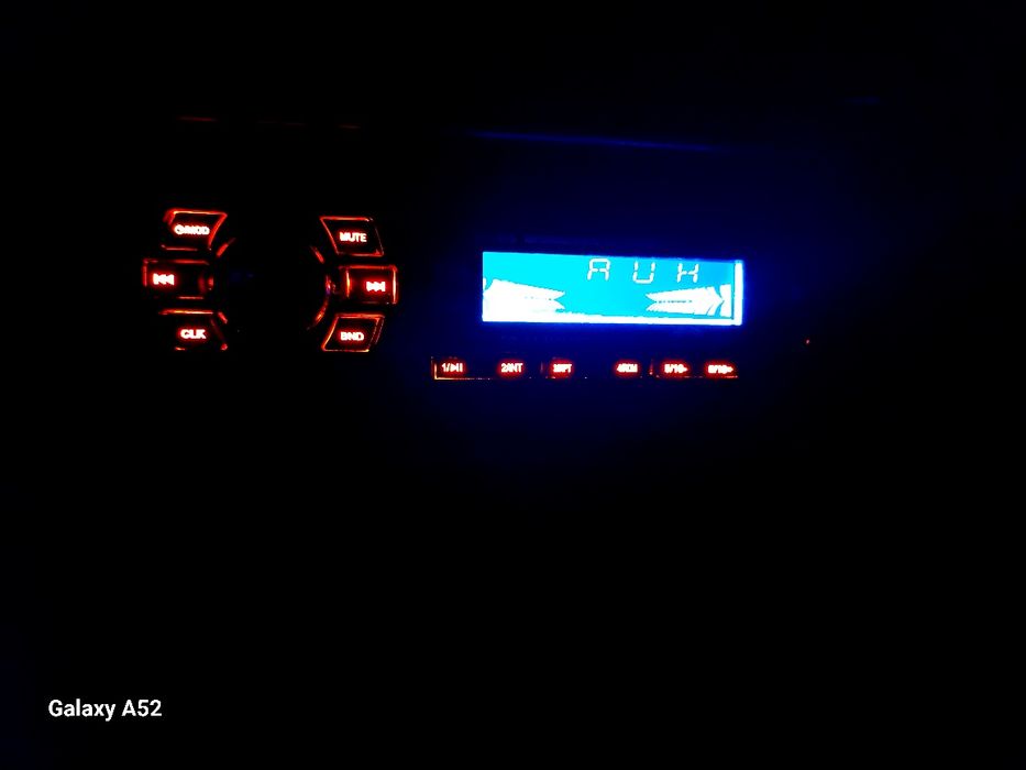 Продам авто магнитолу