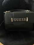 Torebka guess oryginalna kuferek