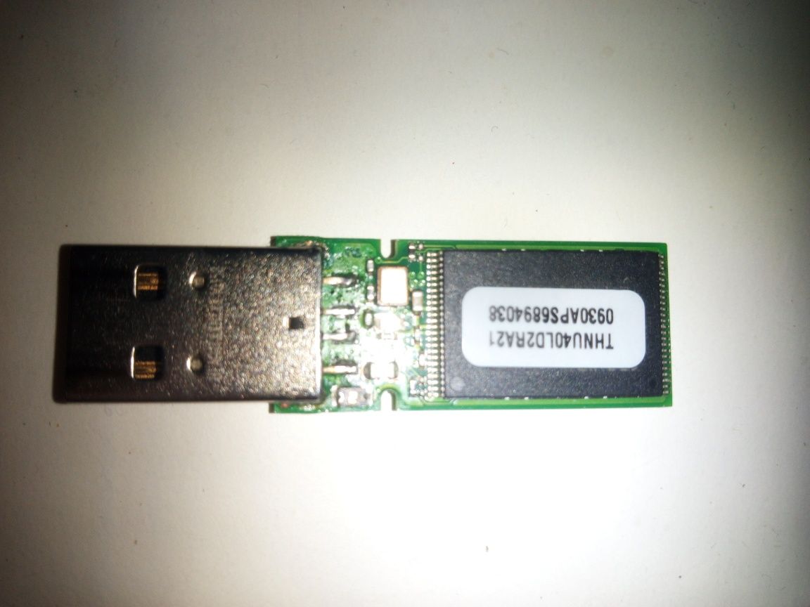 Флешка USB у неробочому стані