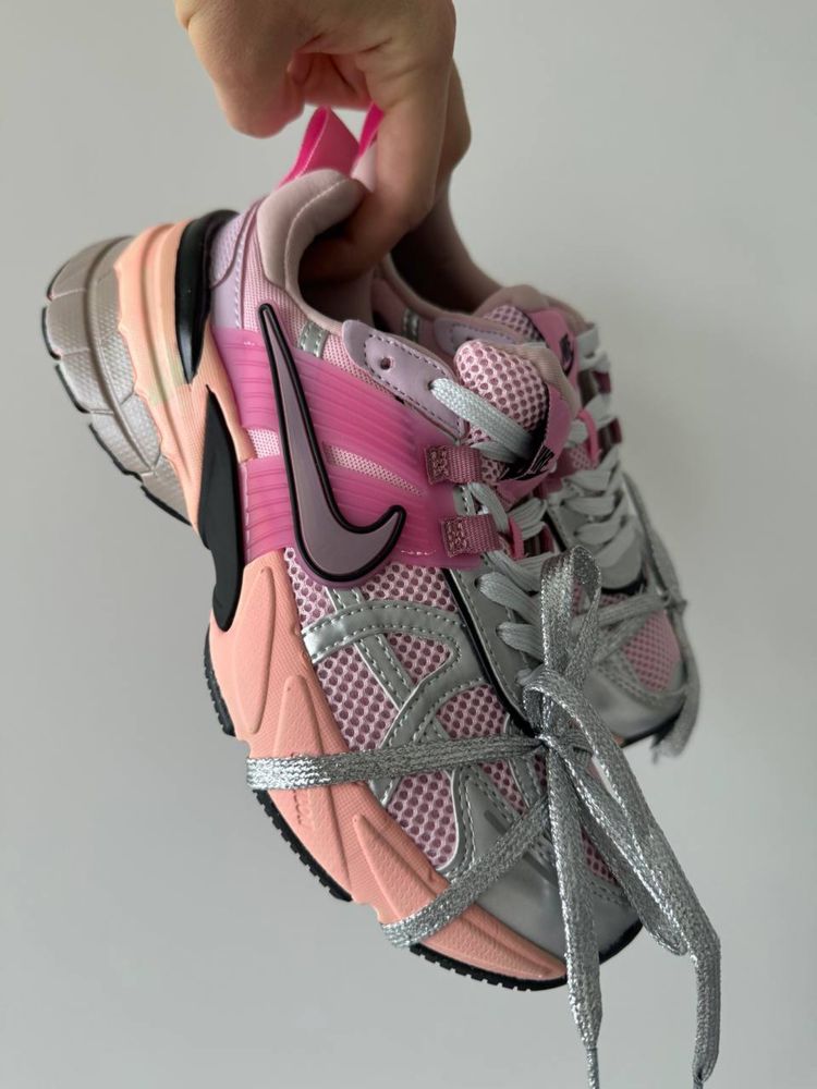 БЕЗ ПЕРЕДОПЛАТ‼️36-41 Спортивні жіночі кросівки Nike V2K Run Pink найк