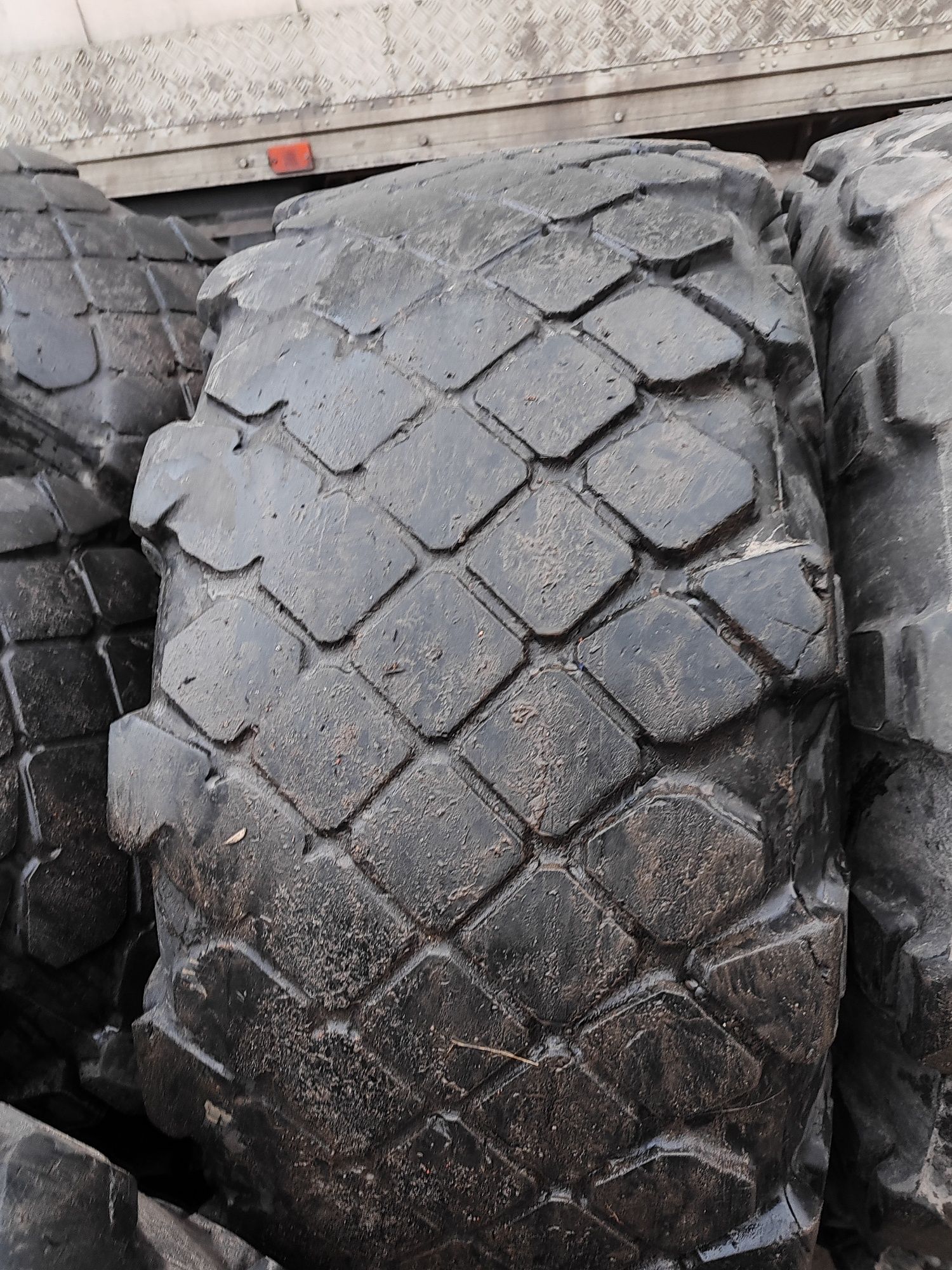 Шини Белшина 525/70 R21