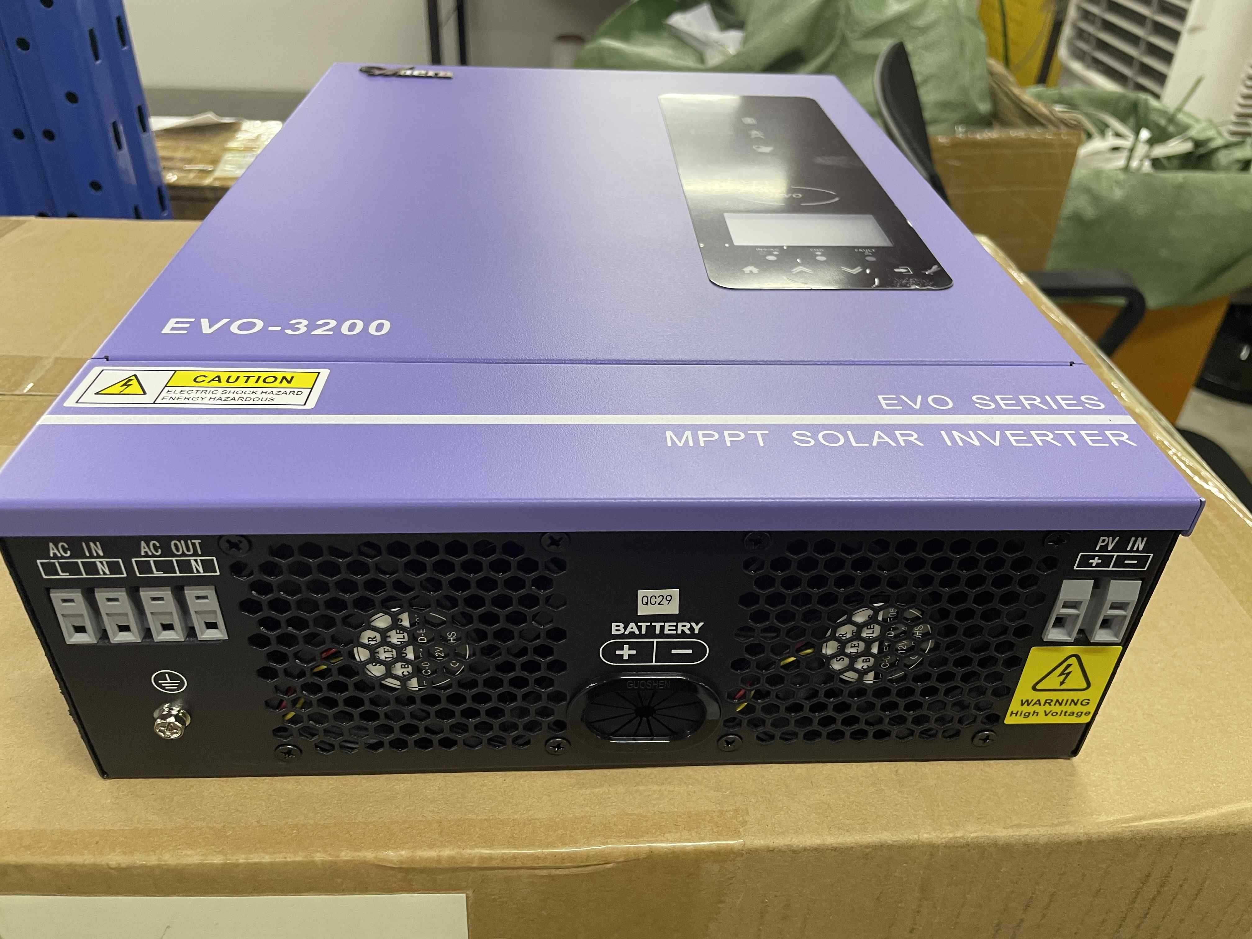 Гибридный инвертор Anern EVO 3200.