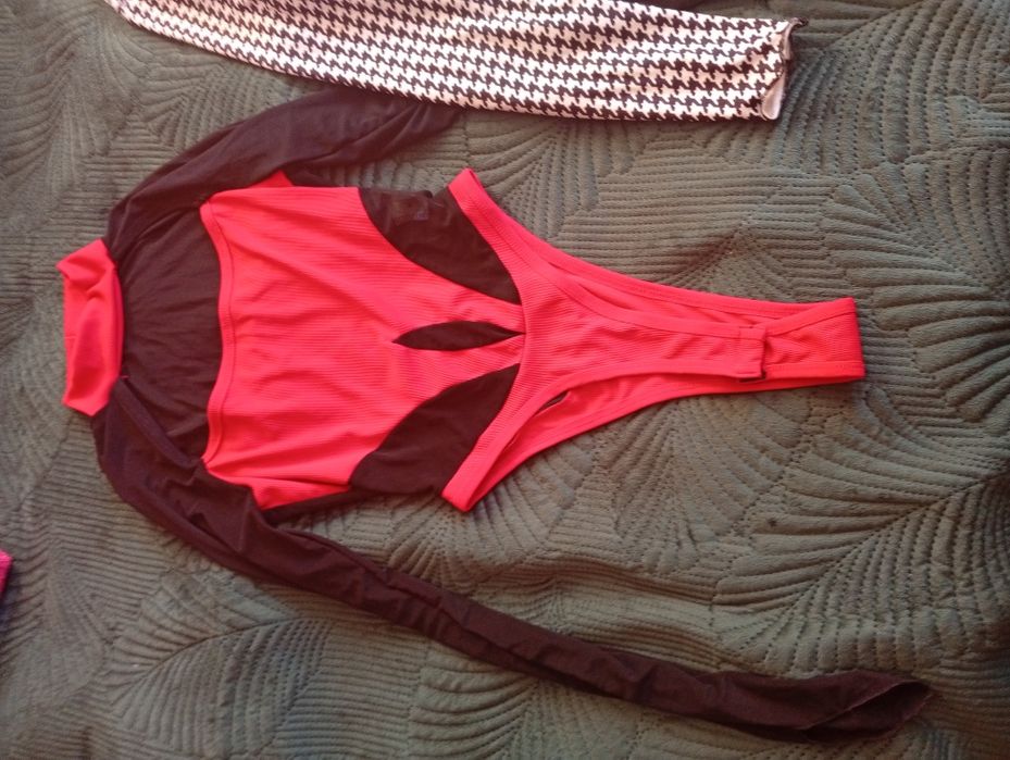 Nowe body s czerwono czarne i w pepitkę