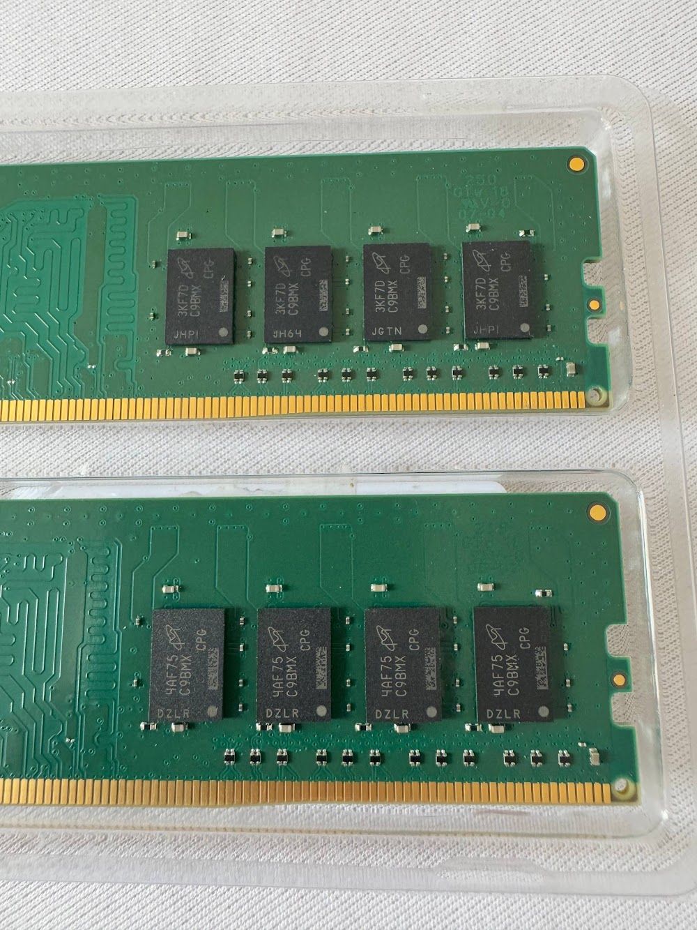 Оперативна памʼять Crucial DDR4 DIMM Kit (2 по 32GB) 64GB 3200MHz CL22