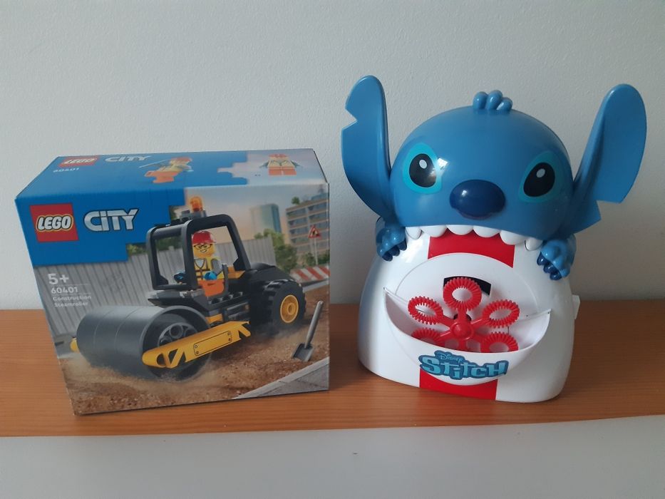 Zestaw dla dzieci: Lego City 60401 oraz Disney Stitch do baniek.