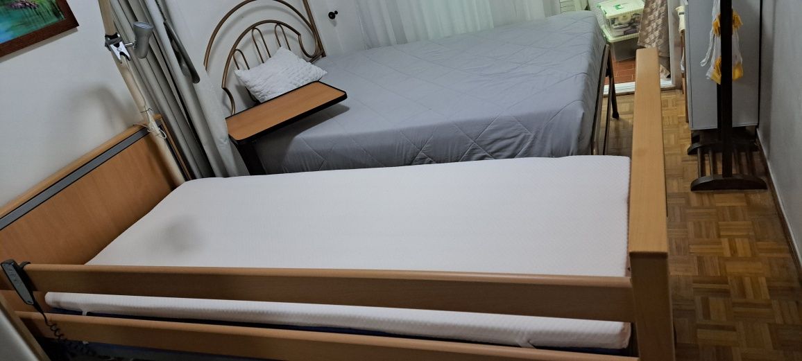 Vendo cama articulada com comando eletrico