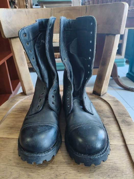 Botas militares originais em pele