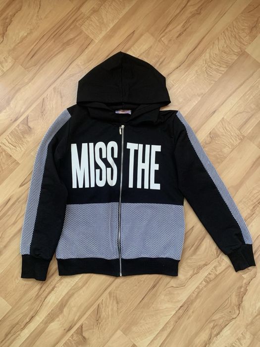 Костюм спортивний на дівчинку