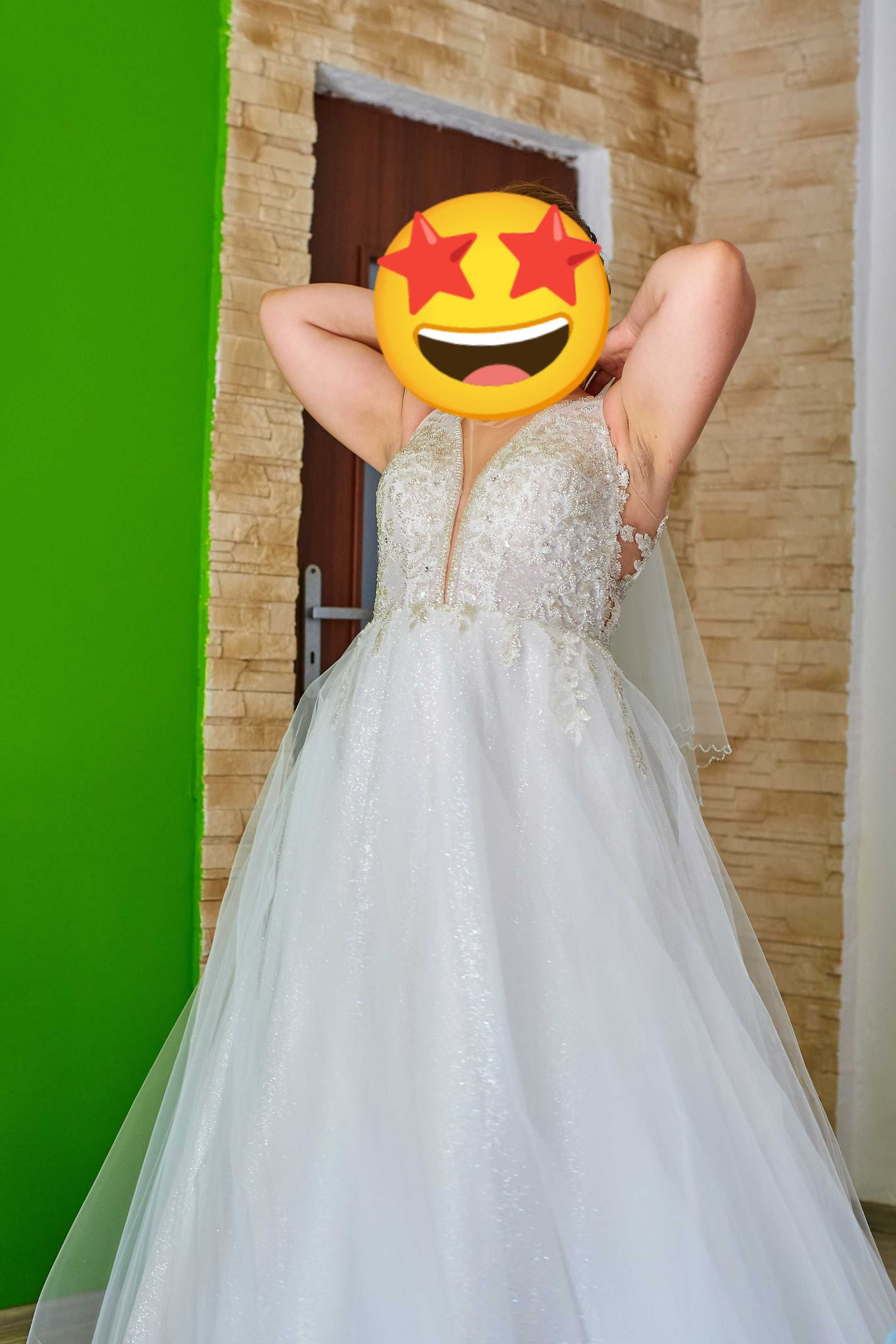Sukienka ślubna typu księżniczka