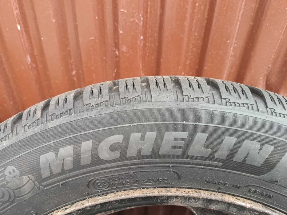 Koła zimowe z kołpakami Citroen C3 III 205/55/R16 2022r.