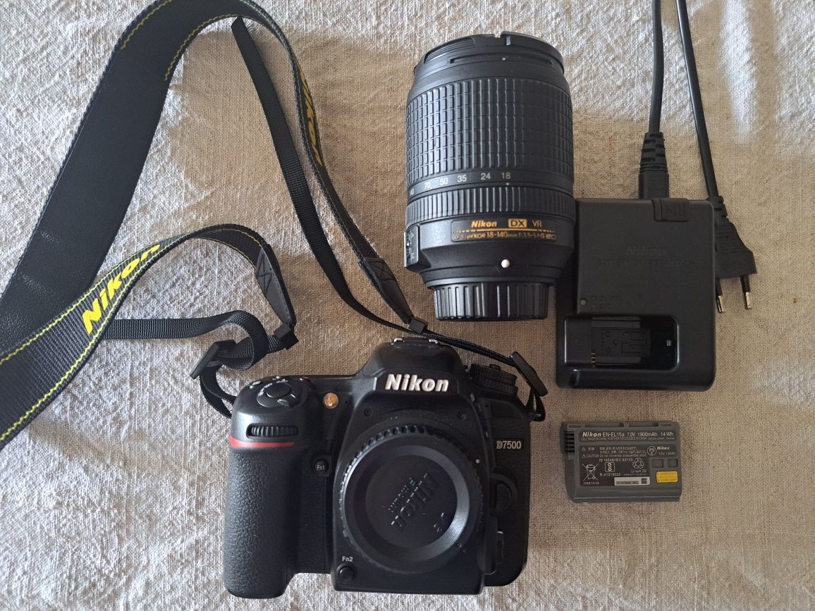 Nikon Reflex D7500