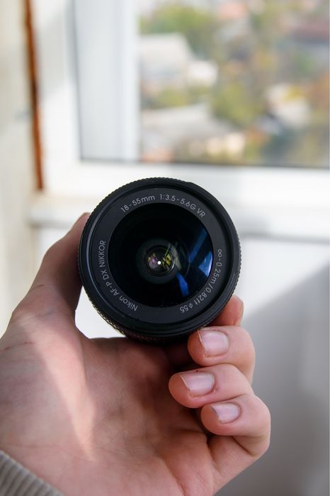 Обєктив Nikon 18-55mm f/3.5-5.6