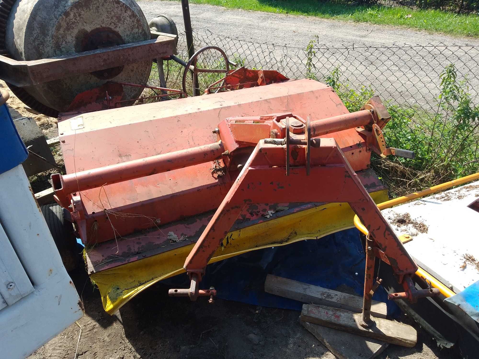 Wertykulator ciągnikowy Fella KC 150 D