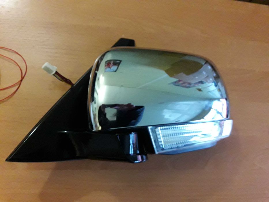 Решітка радіатора  Mitsubishi Pajero Wagon 4 Мітсубісі Паджеро Вагон 4