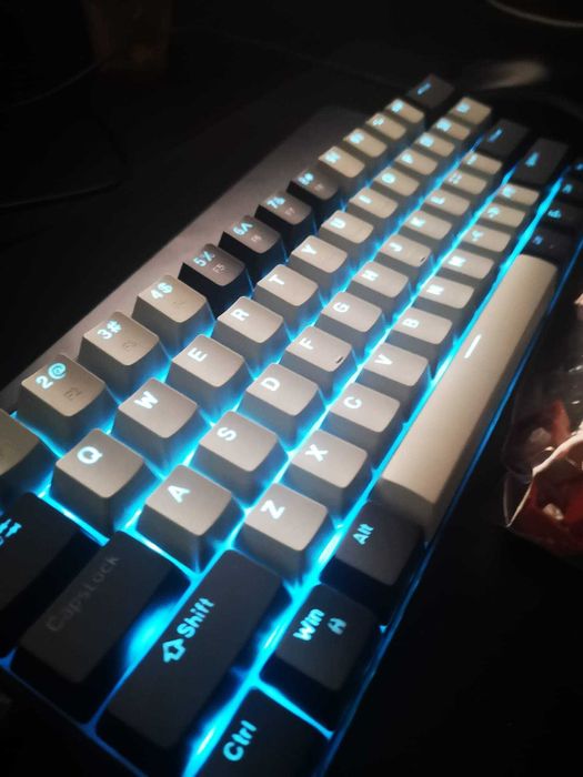 Teclado mecânico Magegee Star61