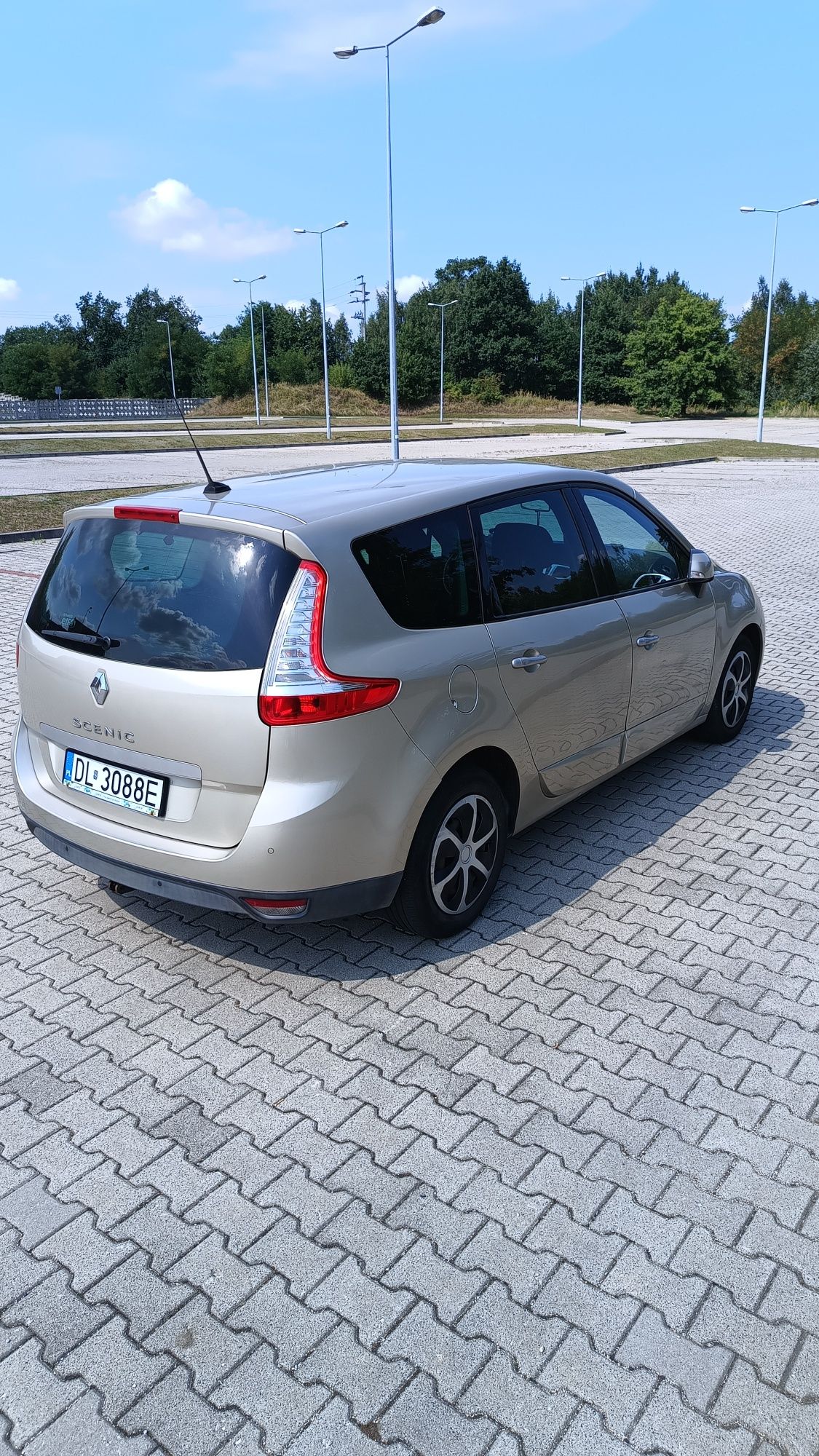 Renault Grand Scenic 1.4 tce .