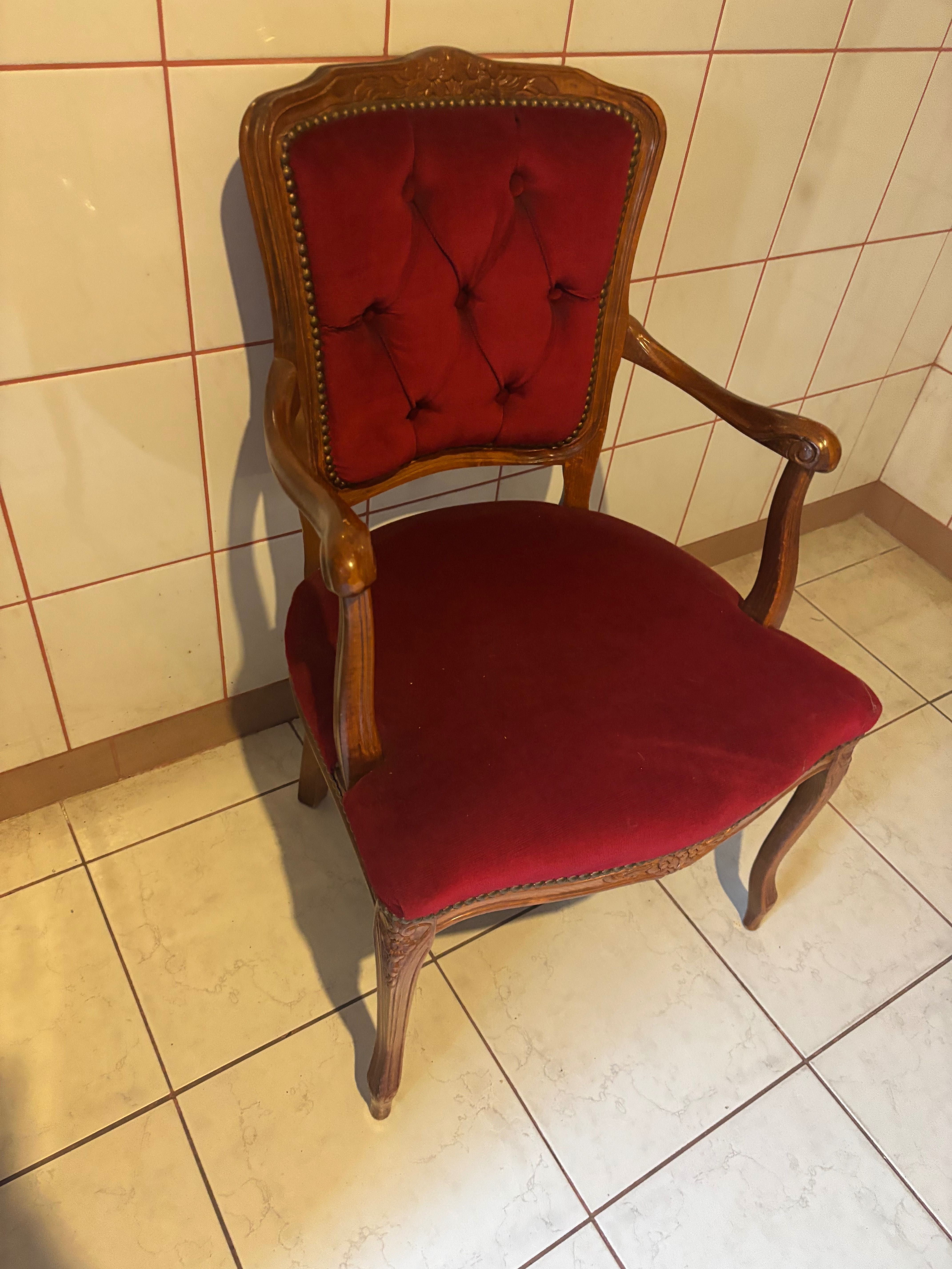 Krzesło czerwone Ludwik