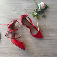 Стильні туфлі, червоні жіночі туфлі