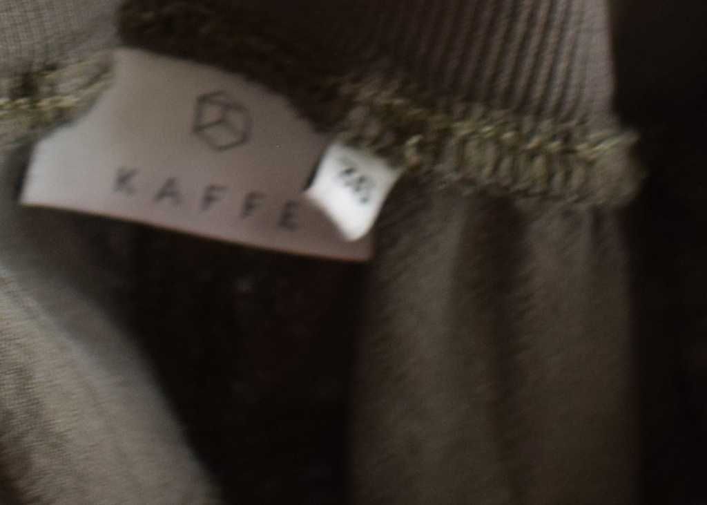 Kaffe oliwkowe spodnie  joggery wysoki stan 36 s m