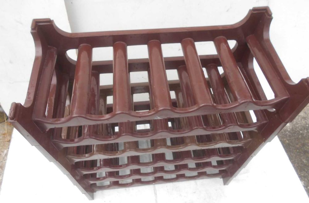 Stojak/półka modułowa na wino 11 x na 6 butelek= 66 , plastik