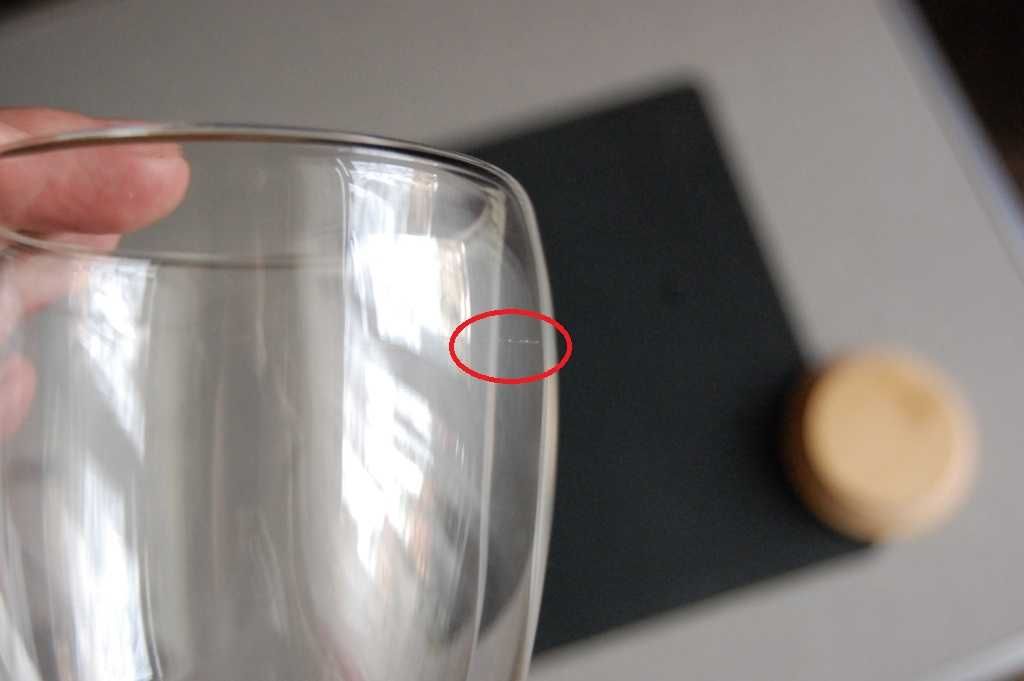Чашка стеклянная с двойными стенками, деревянной крышкой