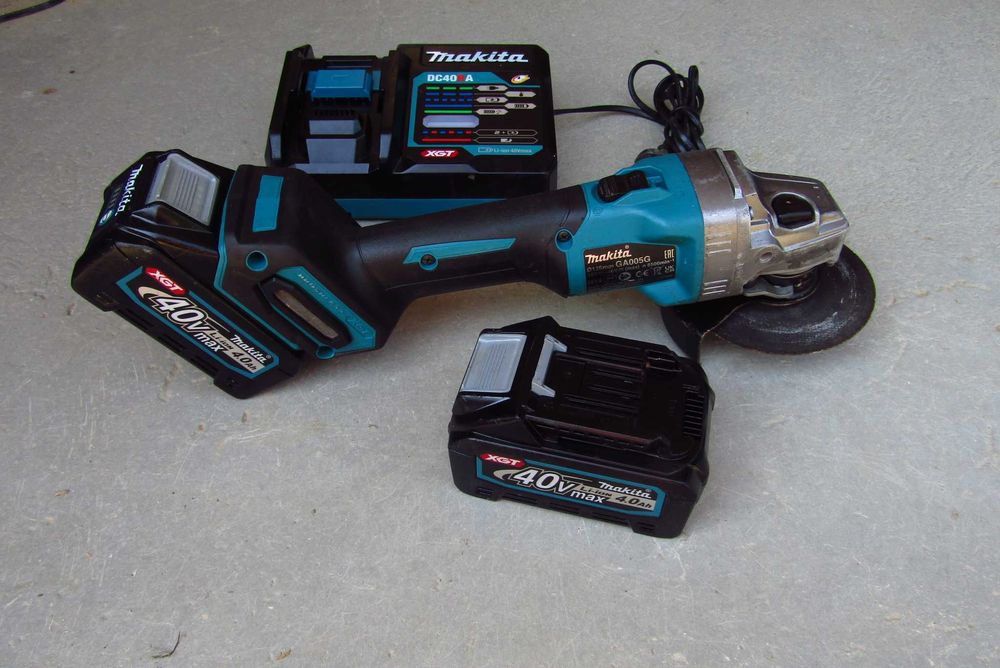 Szlifierka Kątowa  2x4.0AH   Makita GA005G