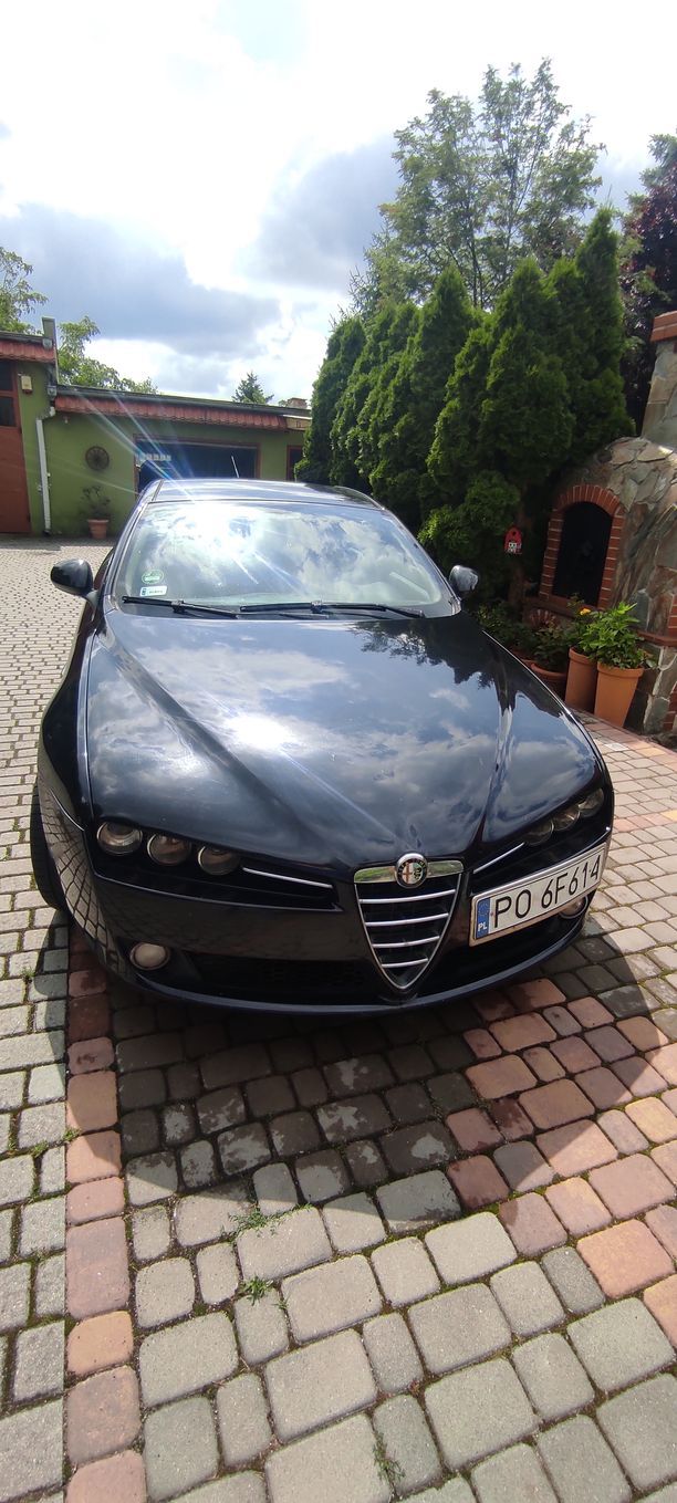 Alfa Romeo 159 1.9 120KM, pierwszy właściciel w kraju, czerwona tapicerka