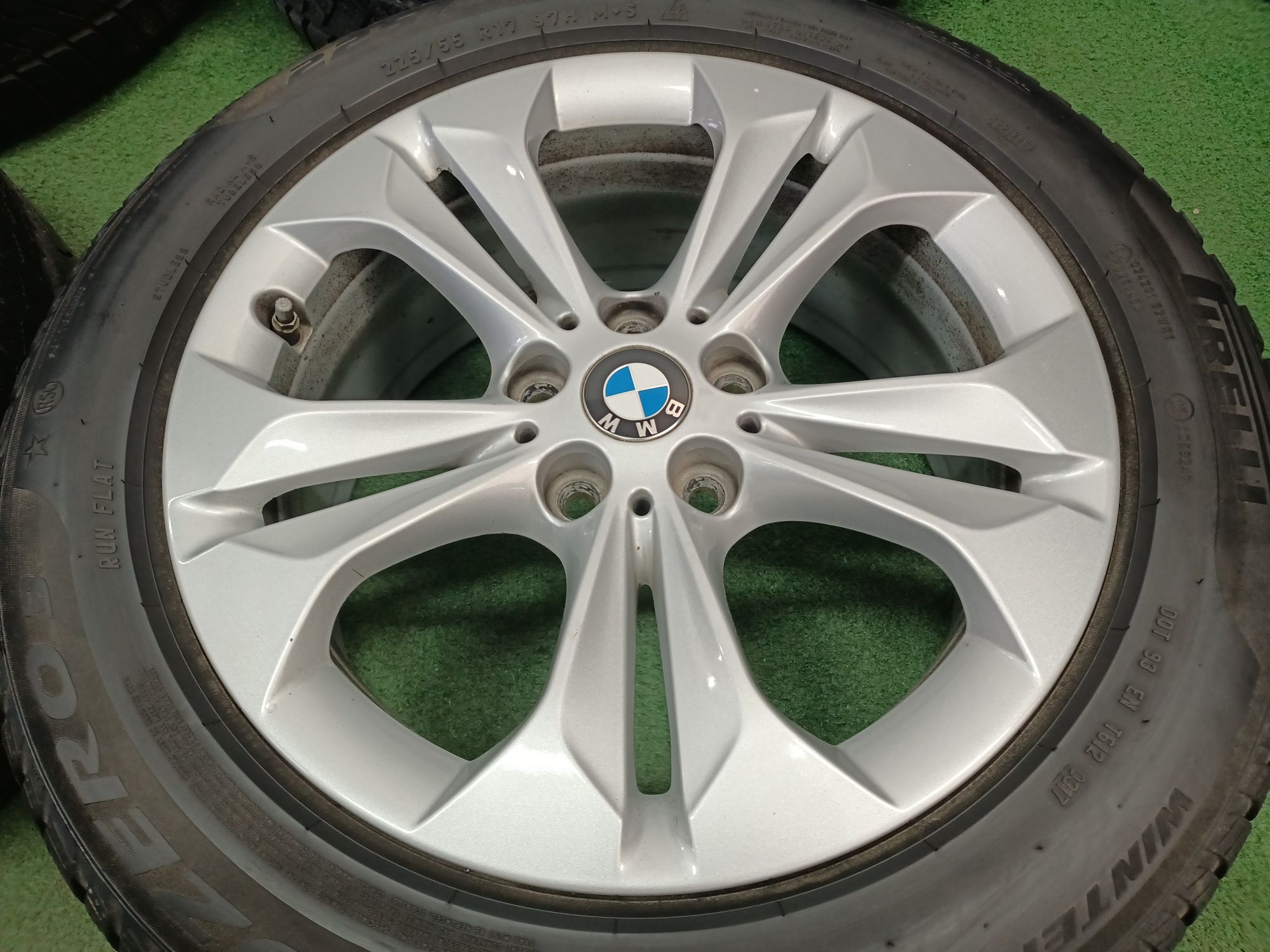 Koła 17" felgi 5x112 et52 opony 225/55/17 Oryginalne BMW X1 X2 F39 F46