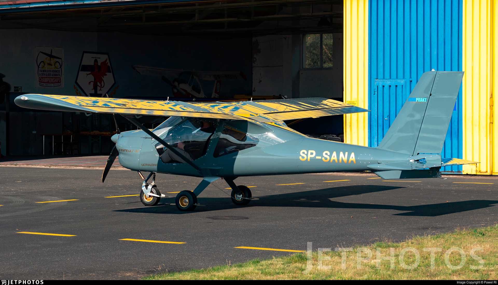 Samolot ultralekki aeroprakt A32 / HOLOWNIK SZYBOWCÓW