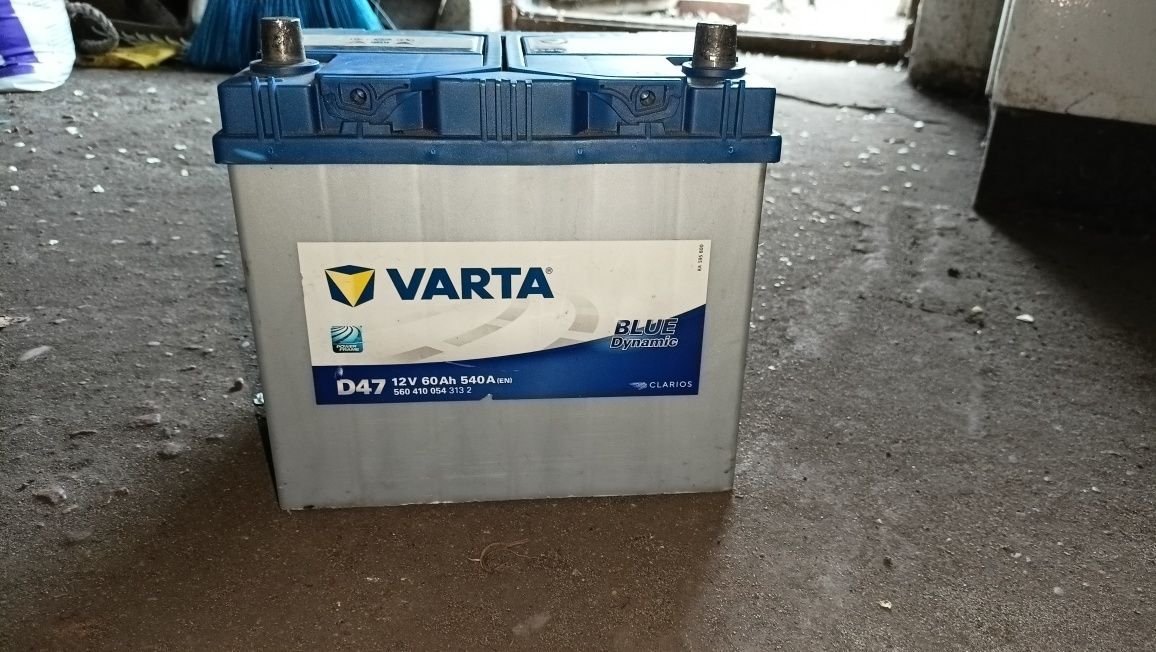 Akumulator samochodowy  Varta