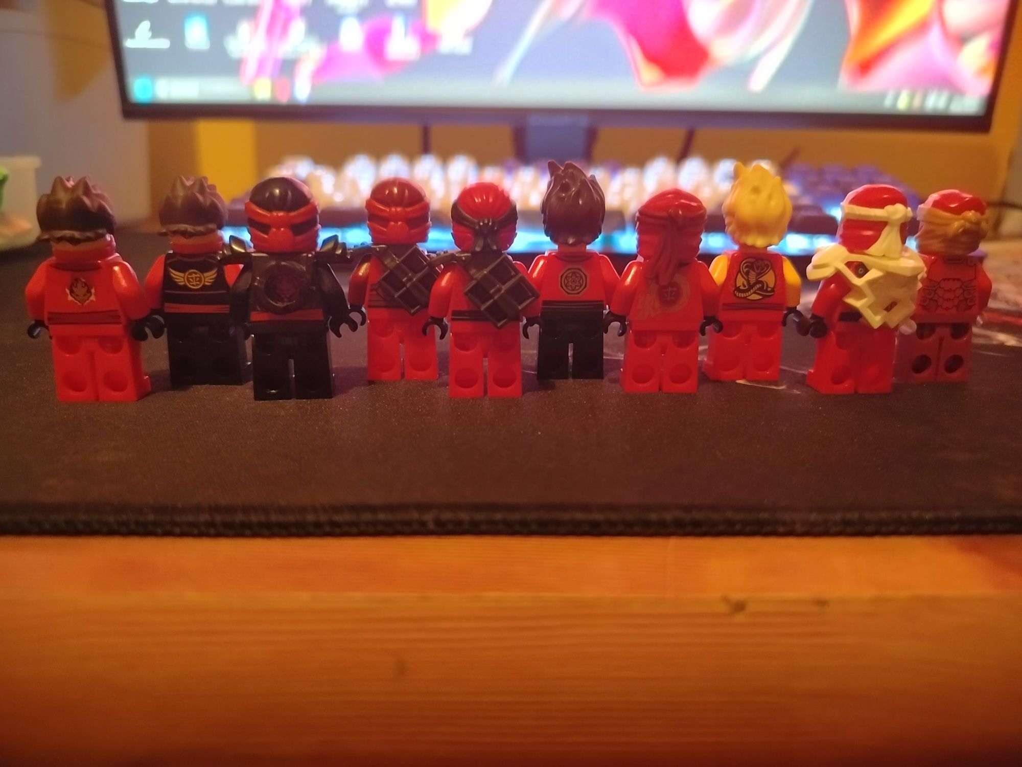 Zestaw 10 figurek Kai'a Lego Ninjago