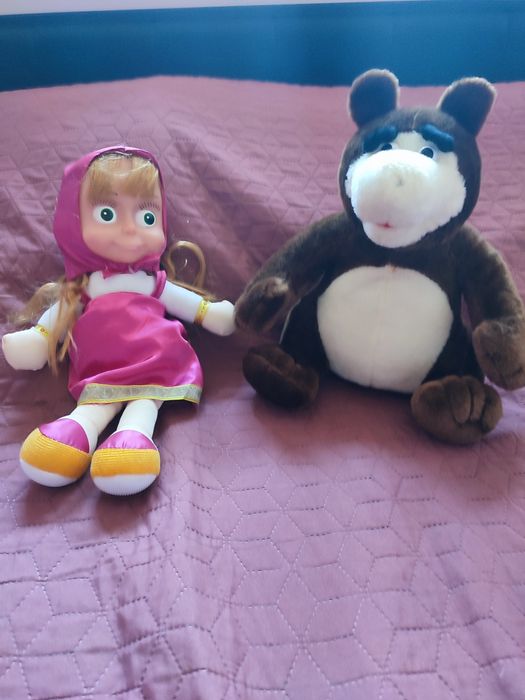 Maskotki Masza i Niedźwiedź