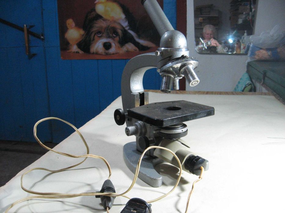 Микроскоп ЛОМО с осветителем ОИ-31