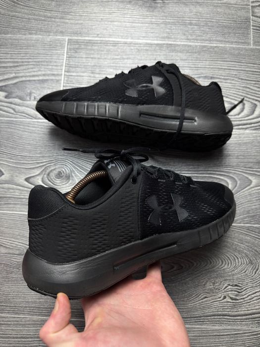 Кроссовки мужские Under Armour Размер 46 стелька 30см