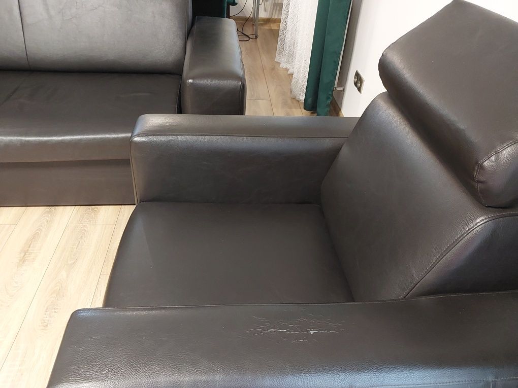 Zestaw wypoczynkowy. Sofa + fotele